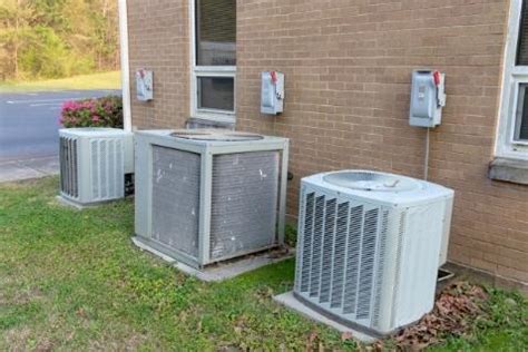 How Long Should Air Conditioner Run: A Symphony of Ice and Time